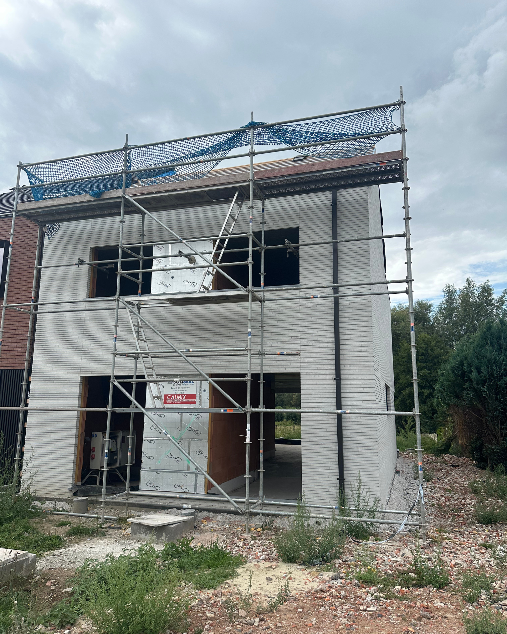 Een werf in Erpe-Mere waar er technieken worden geplaatst