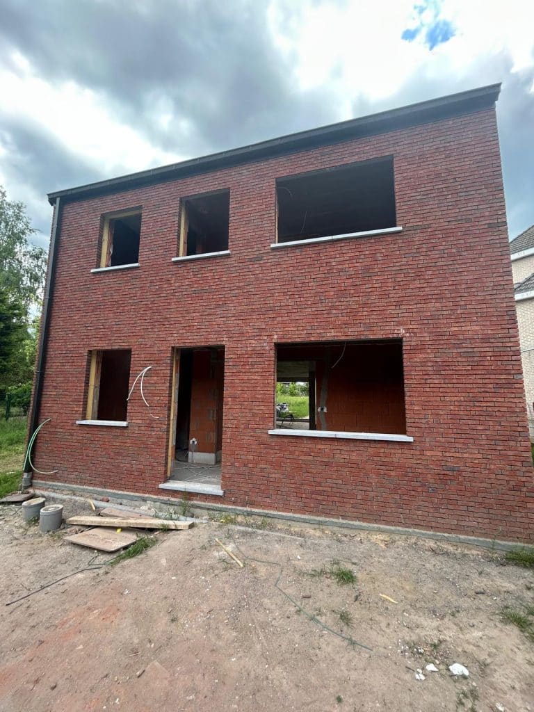 Woning in opbouwfase na sloop van de oude constructie, die in 2026 onder het verlaagde btw-tarief van 6 % kan vallen
